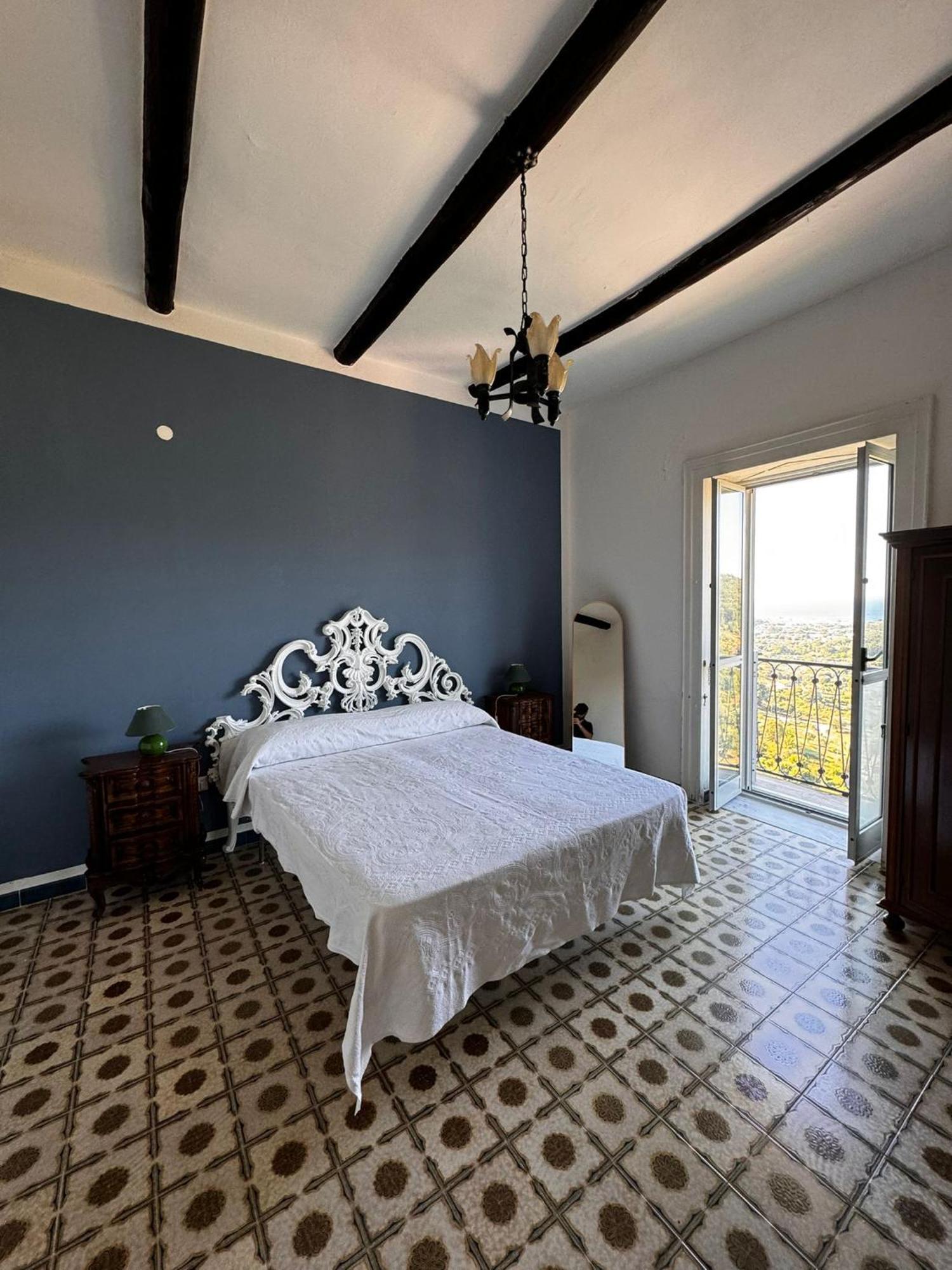 Rare Elegante Apartment Vibonati